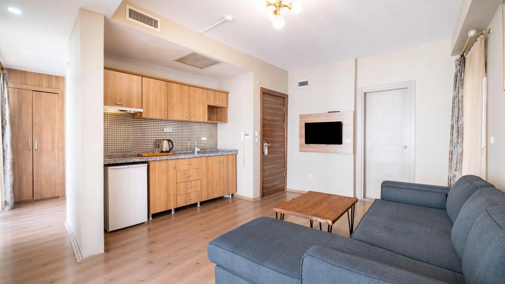 Lavin Hotels & Suites Istanbul 0*,